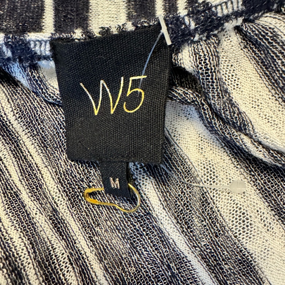 W5 Shirt SZ MED NWOT - Picture 4 of 4